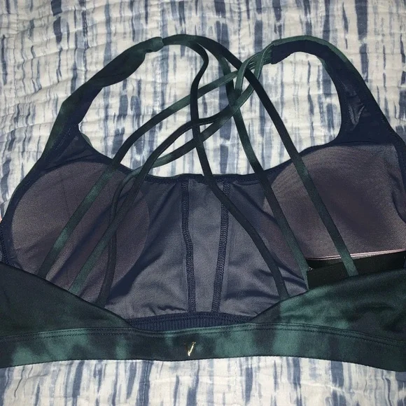 NWT Victoria’s Secret Bra - Picture 2 of 4